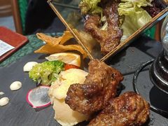 -秘密旅行Bonjour(黑金冠 江南西店)