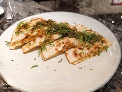 -LESCEDARS Brasserie Bistro香柏树