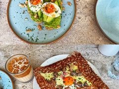 牛油果煮蛋吐司-RAC BAR(安福路店)