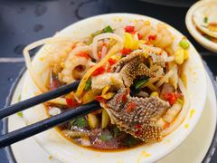 -周良天山牛杂城(天山路总店)