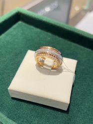 -周生生Chow Sang Sang(先天下店)