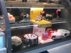 面包甜点陈列柜-DQ·蛋糕·冰淇淋(龙湖狮山天街店)
