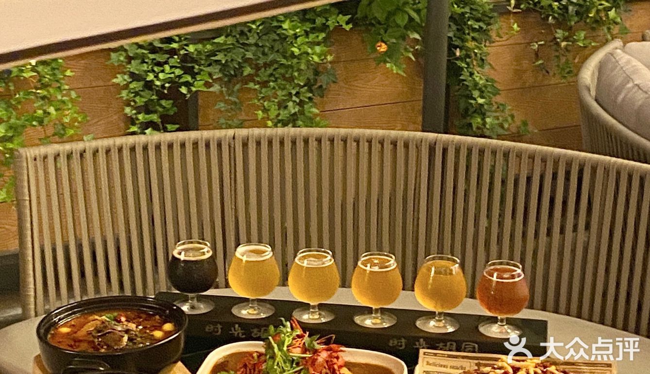 杭州新店🍻运河边的精酿吧喝酒宵夜好去处!