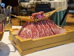 上房三色牛肉船-上房火鍋(新天地店)