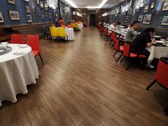 -艳阳天(万达广场红标店)