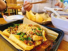 -蓉李记成都名小吃(武汉菱角湖万达店)