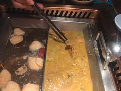 -老牌坊云南鱼豆花火锅(哈西万达店)