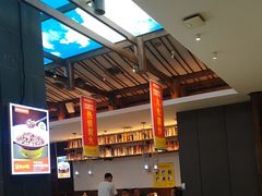 -阿瓦山寨·湘菜现炒·剁椒鱼头王(咸阳总店)