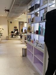 -PE SALON