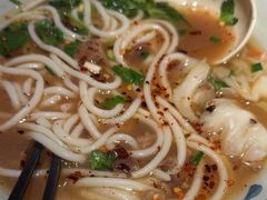 -鑫花溪牛肉米粉(凤凰街创始总店)