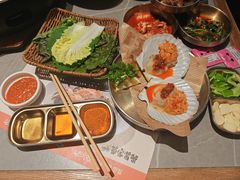 -草家酱蟹炭火烤肉店(珲春南路一店)