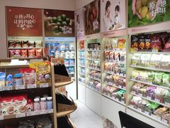 -良品铺子(宝安天虹购物中心店)