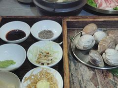 -围炉肉舍•炭烤活鳗•丹东海鲜烤肉(步行街店)