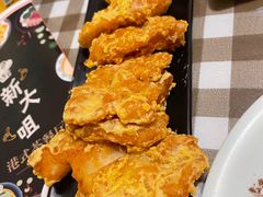 -新大咀港式茶餐厅(宝山万达店)