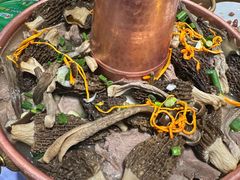 -乡土特色.冷锅鱼.牦牛肉汤锅