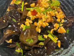 牛肉炒木耳-东方饺子王(哈西万达店)