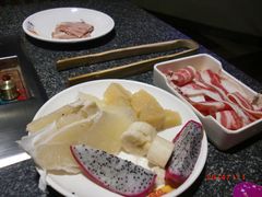肉、水果-德得轩烤涮一体自助餐厅(王府井店)
