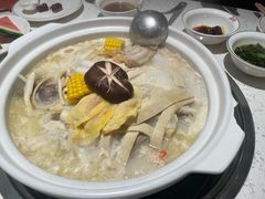 -三人行骨头王火锅(长寿店)