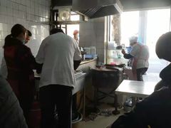 -黄阿姨锅贴大王(万航渡路店)