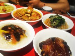 -蓝田九大碗民俗食府(蓝田店)