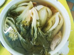 金银花炖猪肺汤-海鲜街菜馆(海珠南路店)