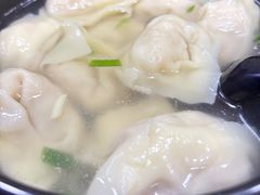三鲜馄饨小笼-万寿斋(山阴路店)