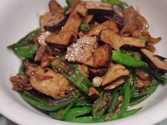 -辛香味烧鱼馆·非遗技艺·排骨红烧肉(光谷医药园店)