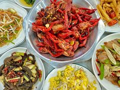 -丹水桥地锅鱼·翘嘴鲌·地方特色全鱼宴(丹江口大坝店)