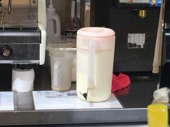 -85度C(生甜甜圈研究工坊·上海局门店)