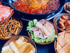 -四小区火锅·巷子里的重庆火锅(花照壁店)