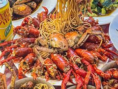 -捌贰虾蟹·江湖菜馆(江汉路店)