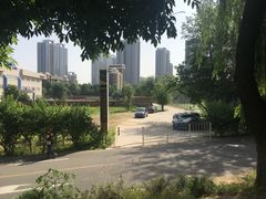-南门涮肉通州店-停车场
