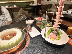 -得意咚瓜·顺德鱼生·冬瓜火锅(深圳首店)