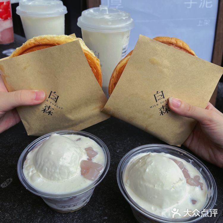 来顺德怎么能不吃双皮奶