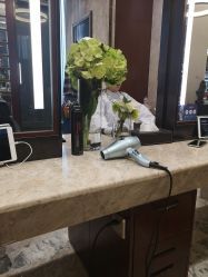 -AKOZO Beauty Salon