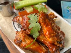 碳烤玻本BBQ鸡翅-Shanghai Brew House上海啤酒工坊(老外街店)