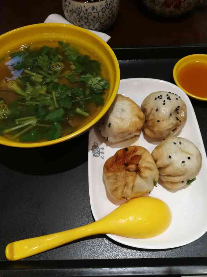 大壶春(四川中路店)-"下班拔草米其林推荐餐厅.说到生煎,总难.