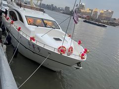 -北外滩百艇汇游艇俱乐部