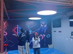 -VR+乐园·VR电竞·家庭亲子·密室逃脱·轰趴团建