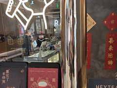 -喜茶(深圳万象城黑金店)