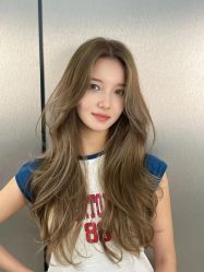 -苏豪美发S A L O N烫发染发