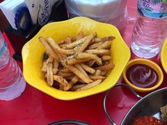 -BHC炸鸡(明洞总店)