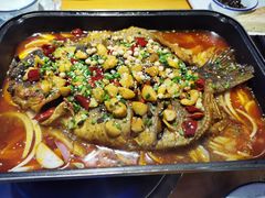烤盘清江鱼香辣-小小河边鱼(天润城店)
