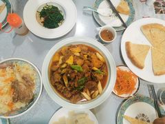 -汗腾格里·风味餐厅(新疆驻京办店)