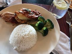 -WOLFGANG PUCK KITCHEN & BAR(迪士尼小镇店)