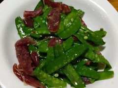 荷兰豆炒土香肠-兴农记