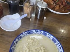 -雪琴面馆富安特色鱼汤面(城中花园店)