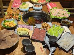 -隐樂門·活牛蛙火锅酒馆