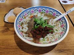 -鑫花溪牛肉米粉(人民广场店)