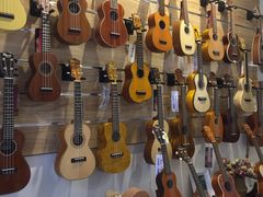 -WithU悠弦时光·尤克里里之家ukulele(宽窄巷子店)